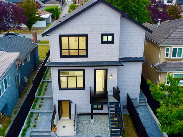 1328 E 64th Ave, Vancouver, BC V6P 2N2
