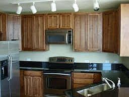 4th image of 500 Throckmorton St APT 1306