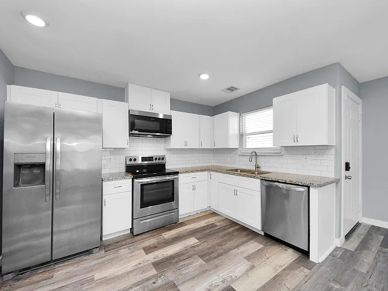 618 Maple Way #B — Photo 13