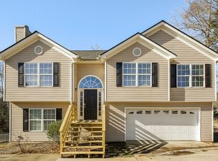 3614 Griffin Ln, Flowery Branch, GA 30542