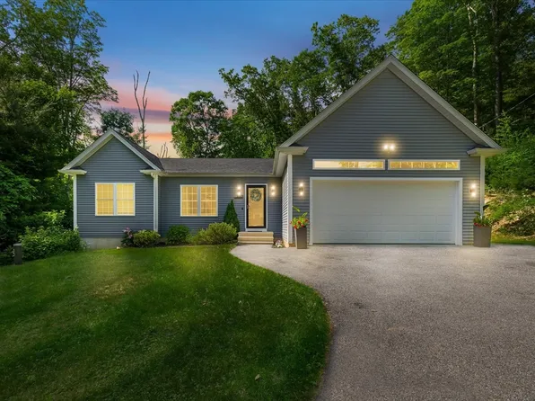 340 The Trl, Sturbridge, MA 01518