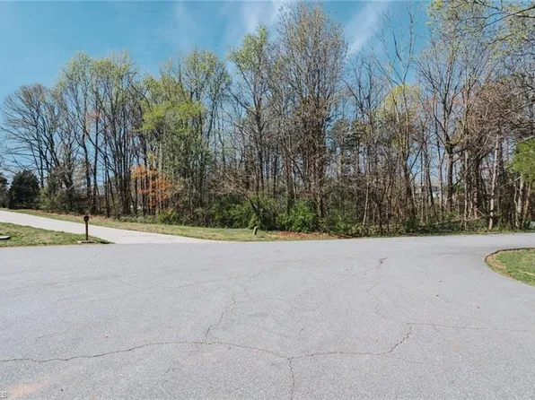 150 Kyle Smith Ct, Winston Salem, NC 27127