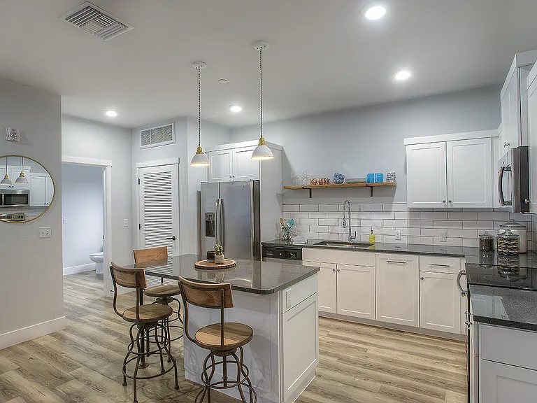 District Lofts — Photo 19