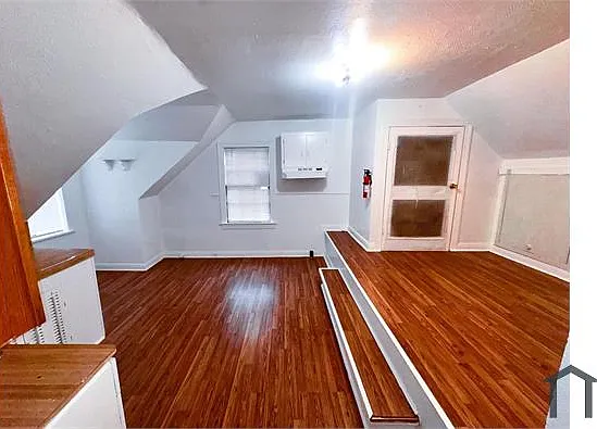 1142 Lyle St #4 — Photo 8