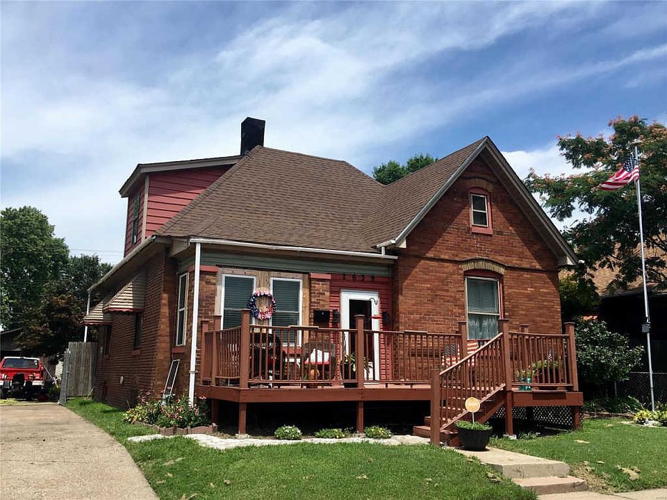 1st image of 2639 E 24th St