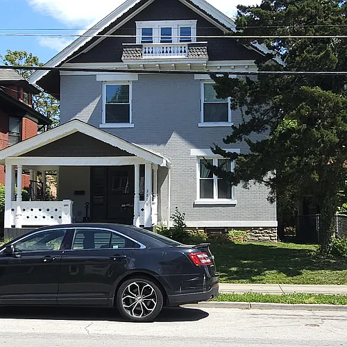2216 Burnett Ave #2 Photo 1