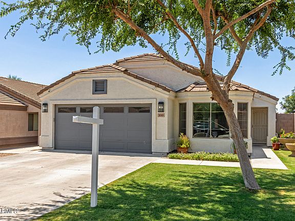 4th image of 1010 N 90TH Circle