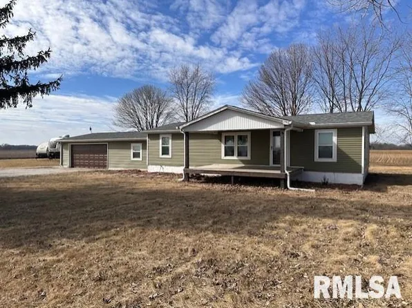 1007 Massey Ln, Jacksonville, IL 62650