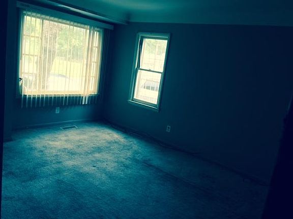 4th image of 3921 Joyner St