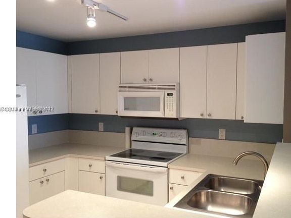 2nd image of 10 Aragon Ave Suite 1403