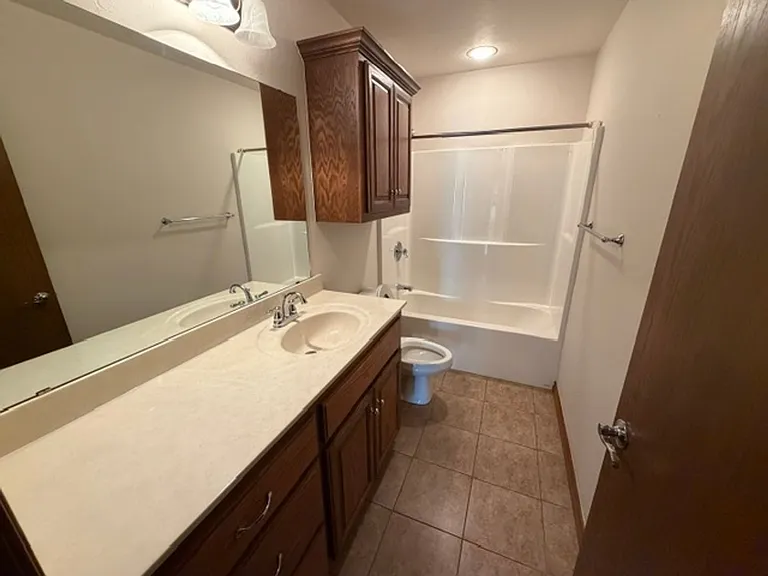 800 Windsor Pl — Photo 12