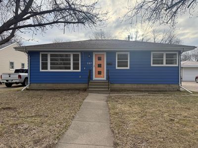 707 Brian St, Marshall, MN, 56258