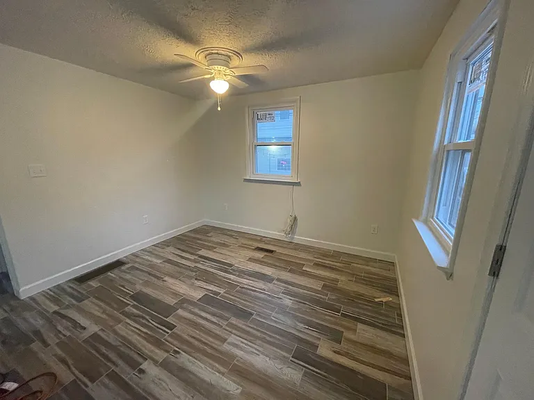 701 Court St #REAR — Photo 8