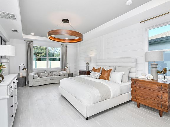 Spacious Owner s Suite