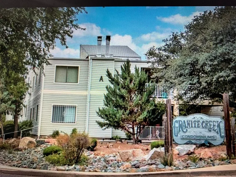 333 W Leroux St #A5 — Photo 15