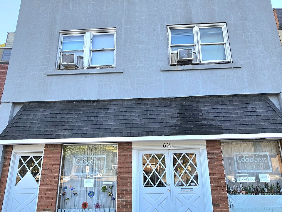 1st image of 621 1/2 Liberty St APT 3