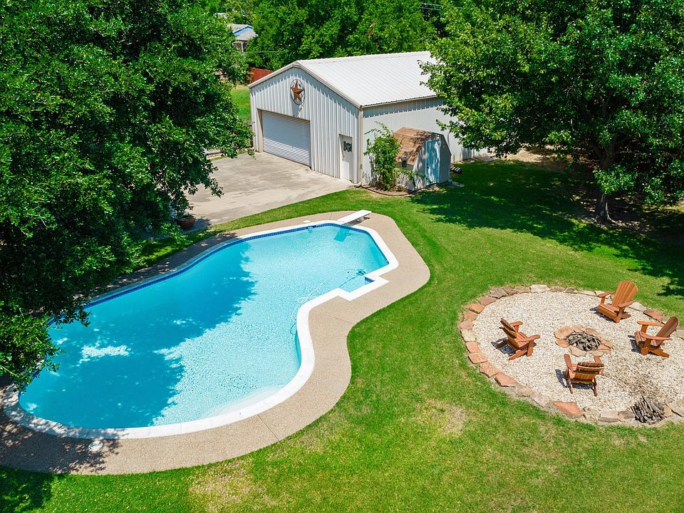 1st image of 1402 Nadine Ln