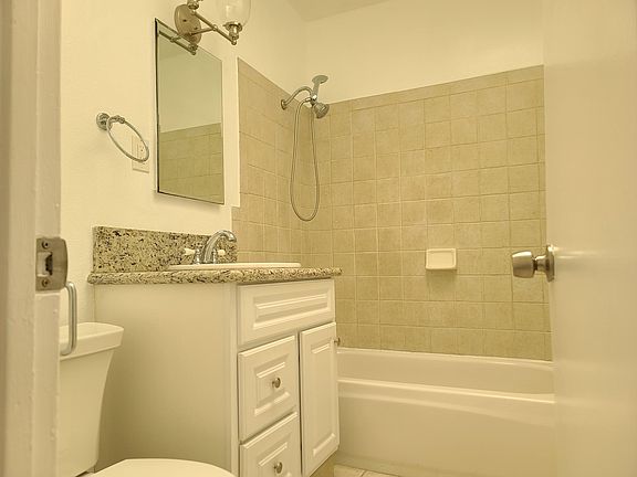 5th image of 2306 Elden Ave