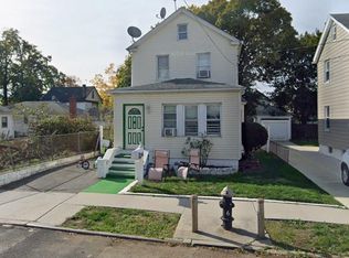 122-48 Benton St, Jamaica, NY 11413