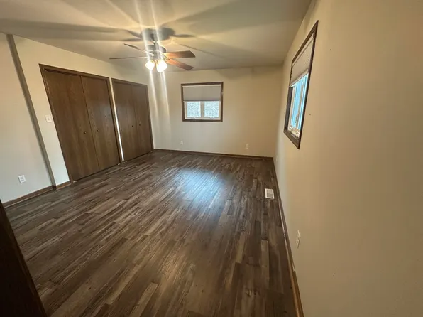 1212 W 7th St, Larned, KS 67550