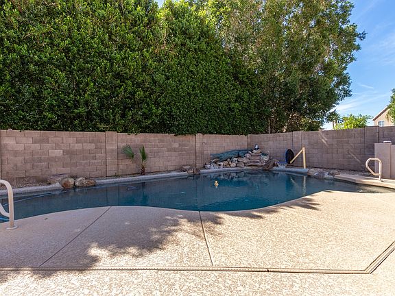 4th image of 6741 W Wahalla Ln