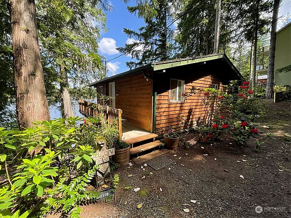 4th image of 1120 E Mason Lake Drive S