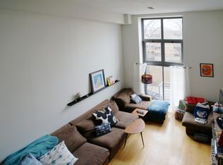 164 Scholes St #3R, Brooklyn, NY 11206