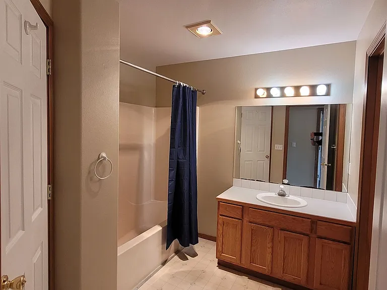 1306 S Skyline Dr — Photo 11