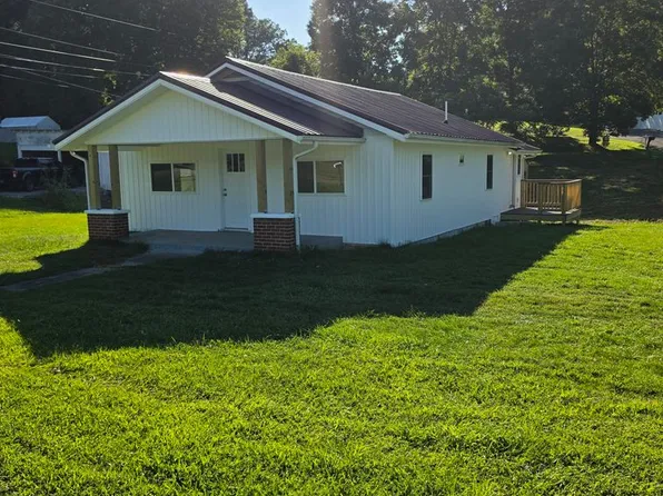 1601 Chinquapin Grove Rd, Bluff City, TN 37618