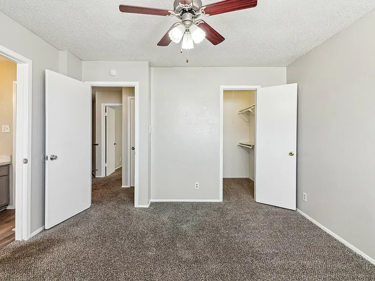 MB Arlington — Photo 23