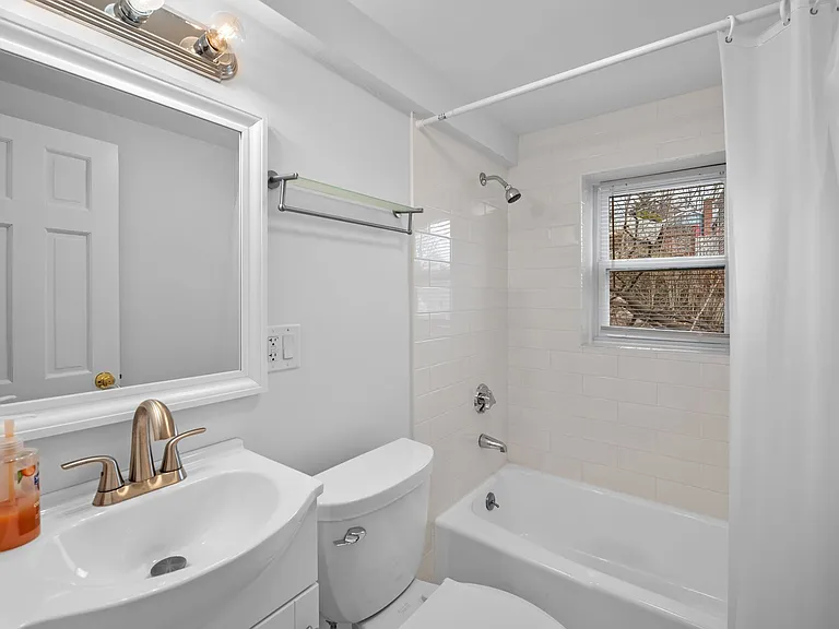121 Cambridge Rd #B — Photo 6