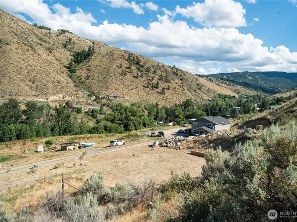 224 Hillcreek Lane, Wenatchee, WA 98801
