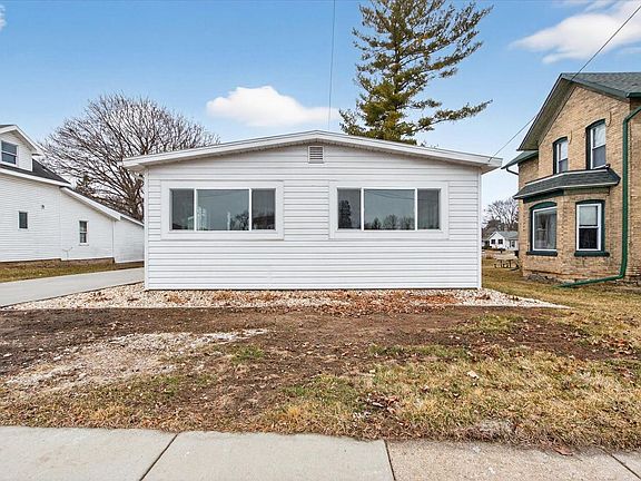 2nd image of 109 Front Street