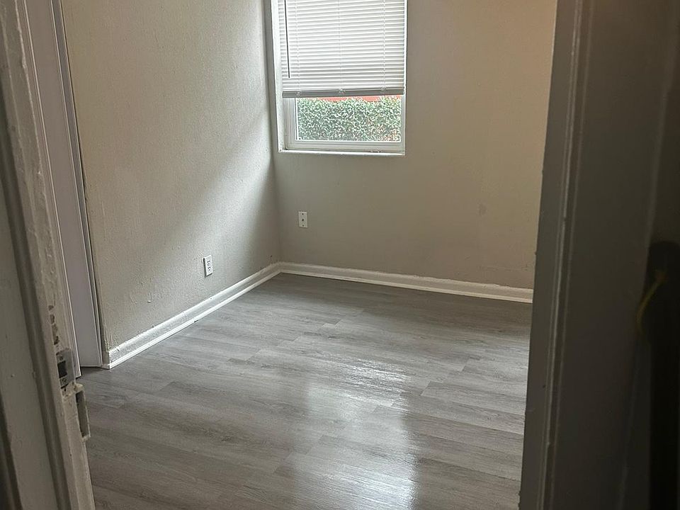 1st image of 1122 Van Buren St APT C