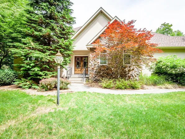 6390 Scenic Woods Cir N, Muskegon, MI 49445