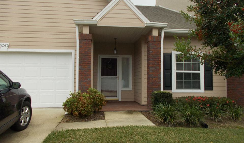 1st image of 10525 NW 30th Ln