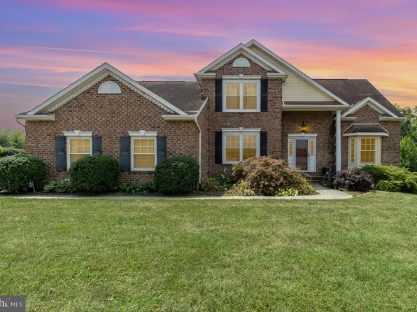 1385 Harney Rd, Littlestown, PA 17340