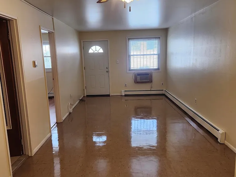 119 Oakland Ave — Photo 2
