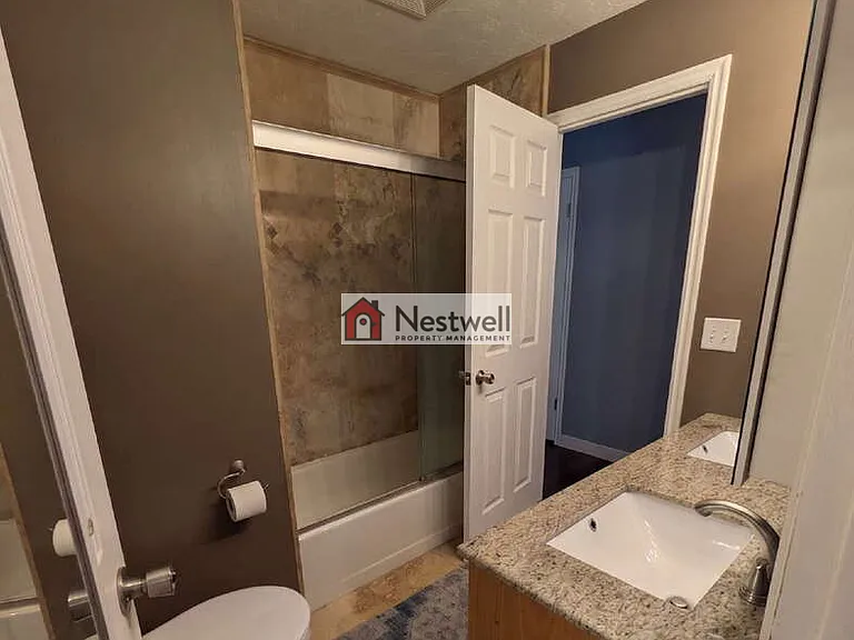1637 W Crystal Ridge Dr — Photo 12