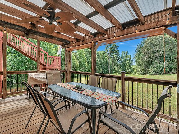 3rd image of 2538 Southside Rd