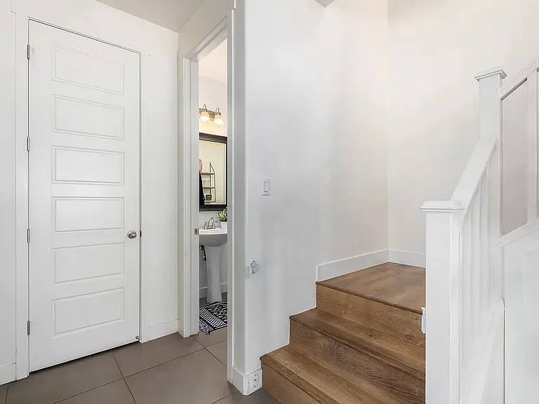 9824 S 3rd Ave — Photo 5