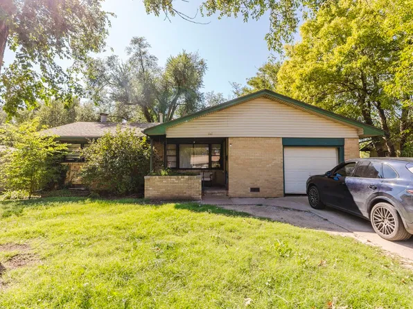 941 N Redbarn Ln, Wichita, KS 67212