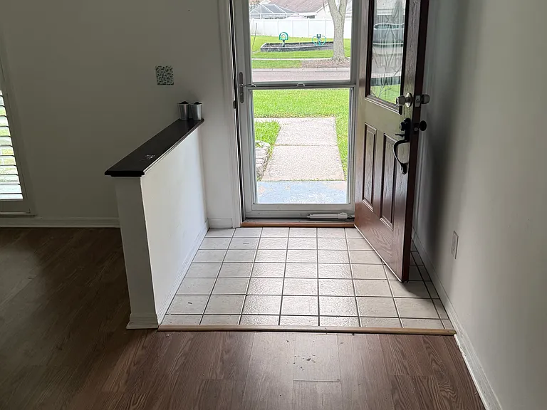 9716 Cypress Shadow Ave — Photo 4