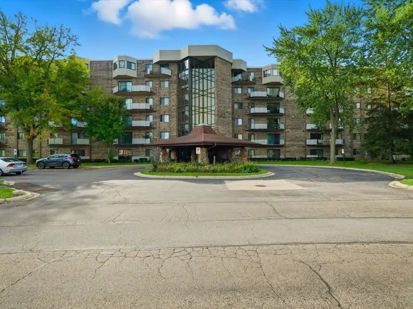 1275 Baldwin Ln #504, Palatine, IL 60074