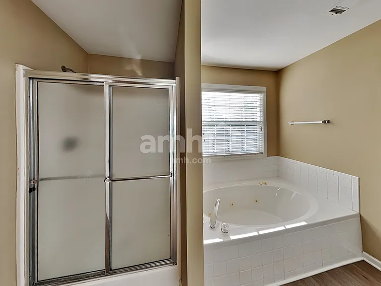 1990 Turtle Creek Way — Photo 15
