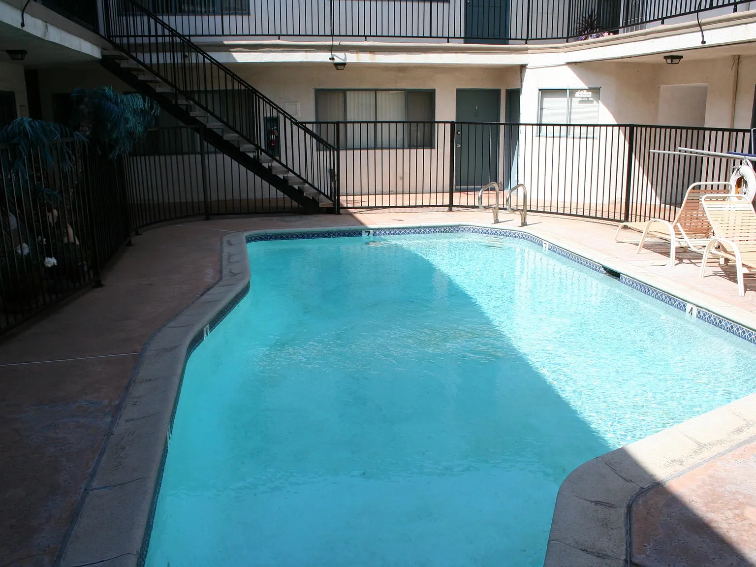 Studio, $1,660 — Photo 3