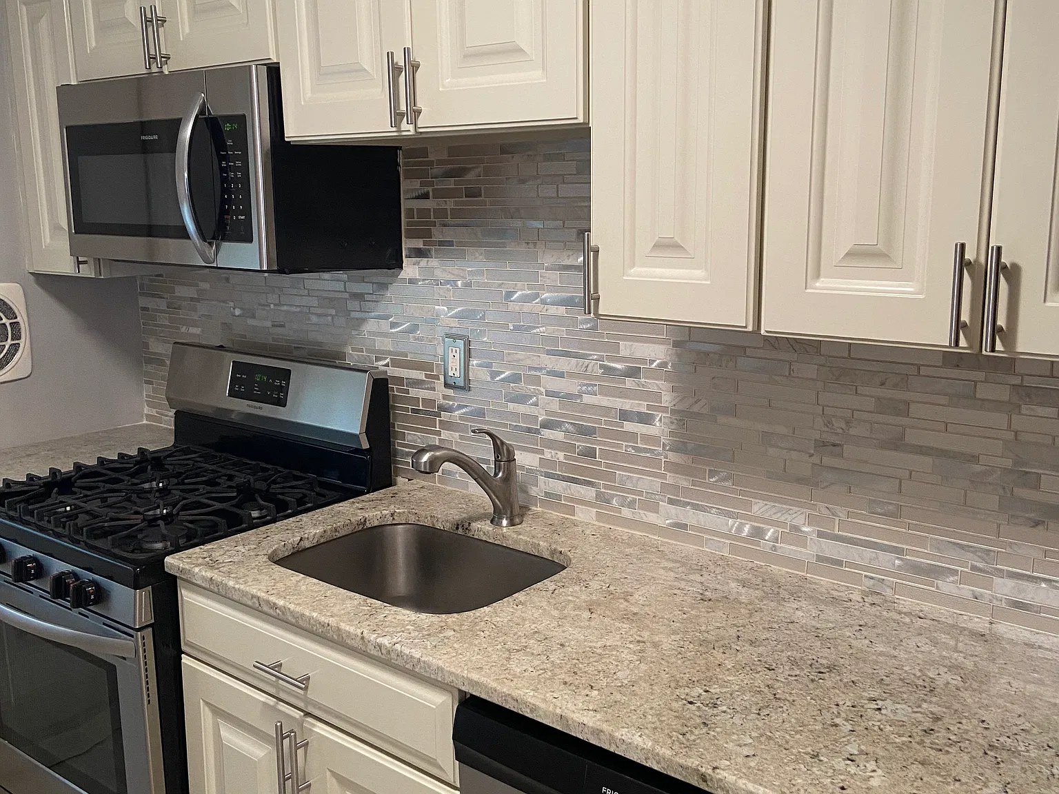 1 bed, $2,199 — Photo 2