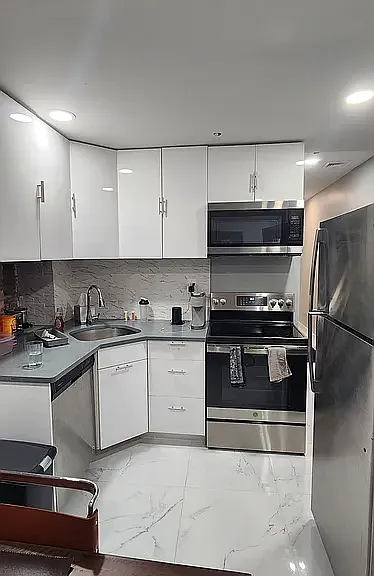 172 Avenue B #1 — Photo 3