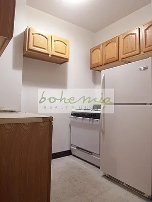 Rented by Bohemia Realty Group | media 10