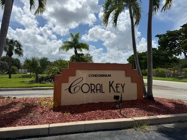 3410 Pinewalk Dr N APT 821, Margate, FL 33063